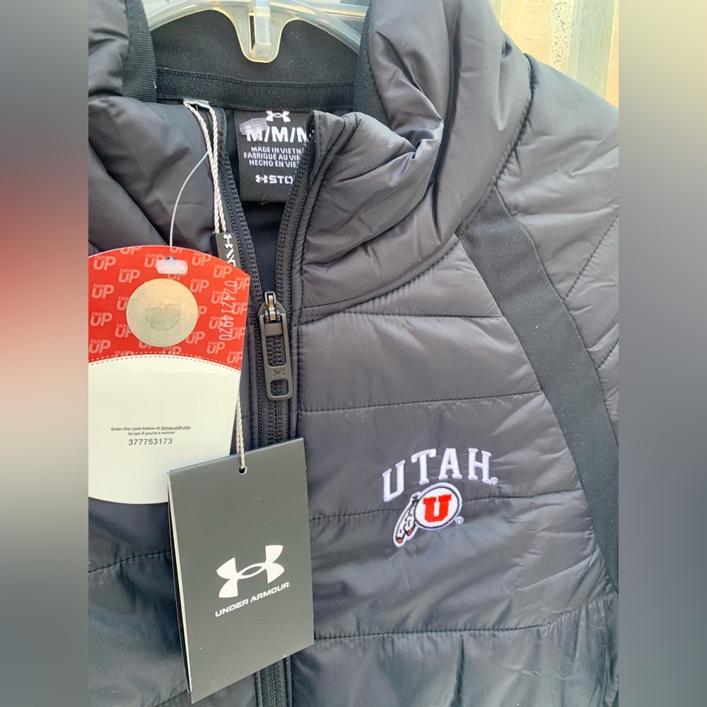 NWT|Under Armour Black Circuit Insulated Jacket |Women’s Size M |Utah Utes Golf